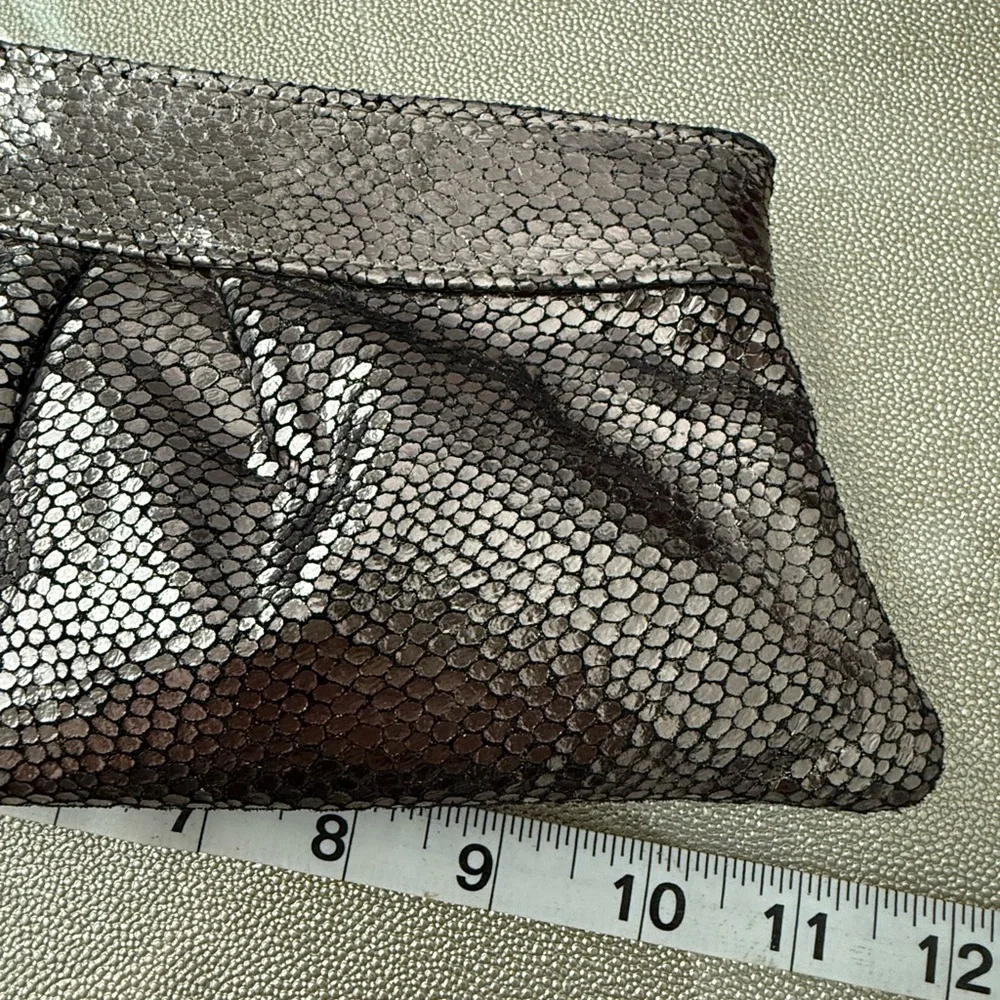 Laura Merkin Metallic Clutch Bag - Picture 5 of 6
